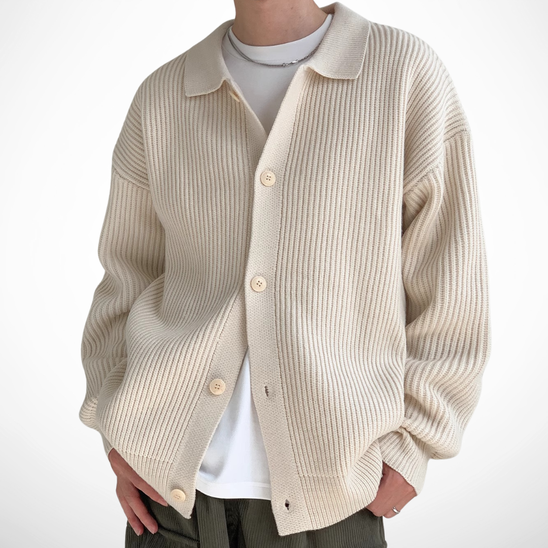NINO | STRICKJACKE MIT KNÖPFEN